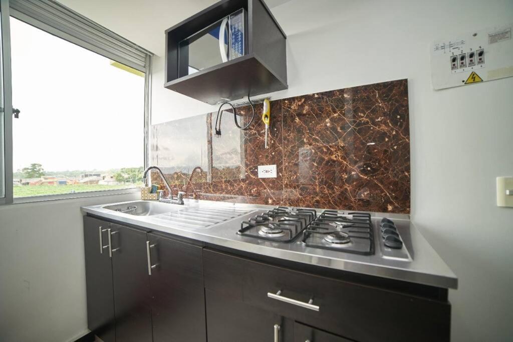Apartamento Cerca Parque Del Cafe Con Piscina Montenegro Exterior foto